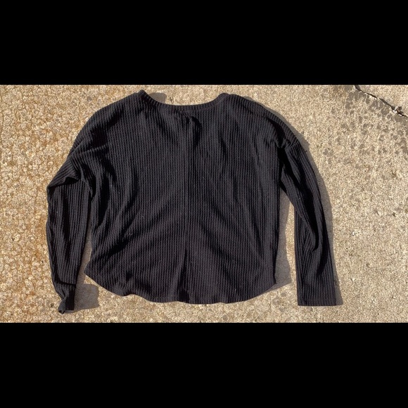 Colsie Long Sleeve Waffle Knit Shirt - Picture 5 of 5